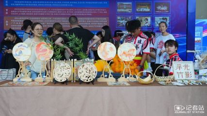 我校參加珠海市職業(yè)教育活動(dòng)周啟動(dòng)儀式暨職教風(fēng)采展示活動(dòng)